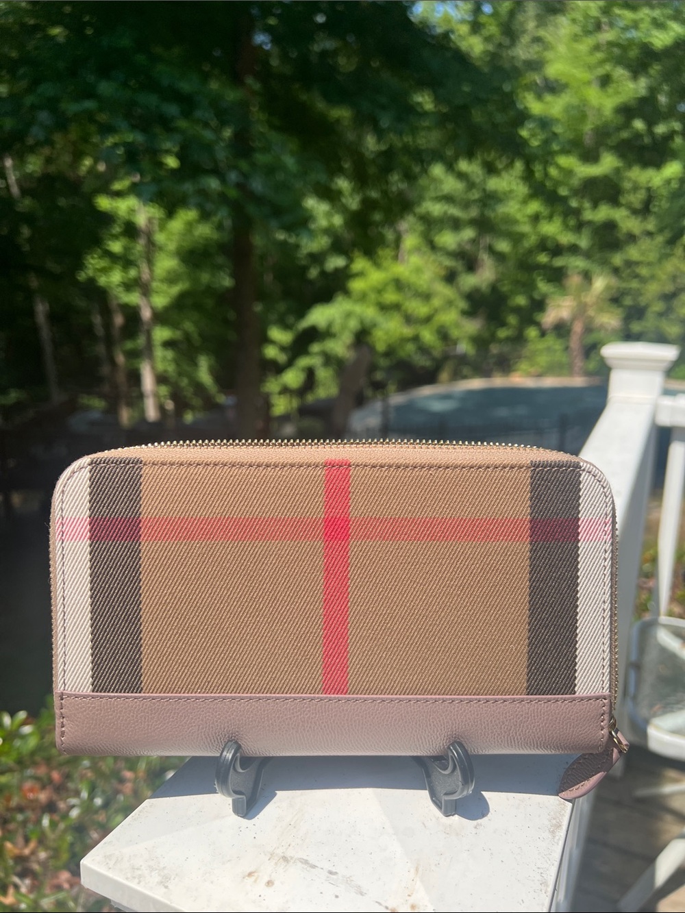 Burberry NWT $630 retail zip around classic check pattern long wallet w dust bag - Picture 7 of 17